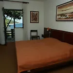 Seaside Secluded Cove Srhov Dolac, Hvar - 2072 Апартаменты Gdinj